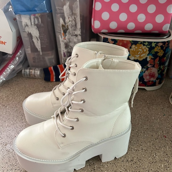 Cynllio Boots Womens Platform Combat Motorcycle Ankle Booties - Picture 3 of 7